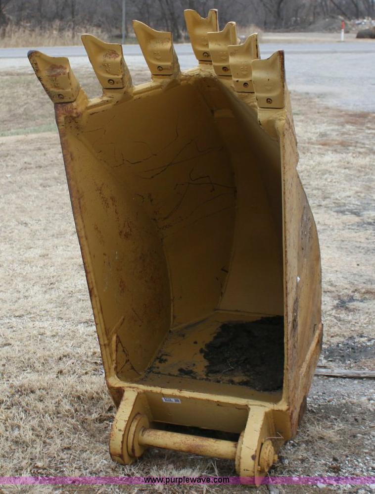 image for item 6778 ADCO excavator rock bucket