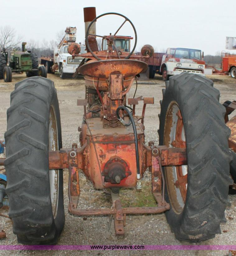 image for item 6781 Farmall M tractor
