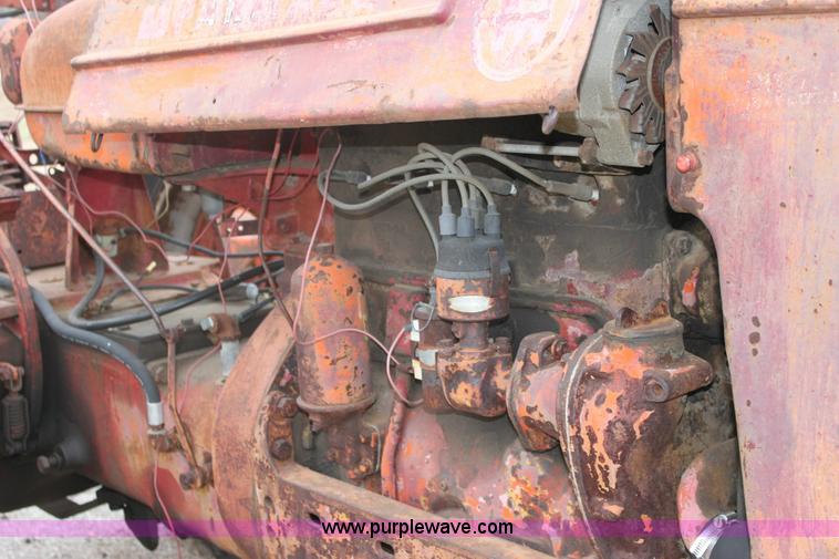 image for item 6781 Farmall M tractor