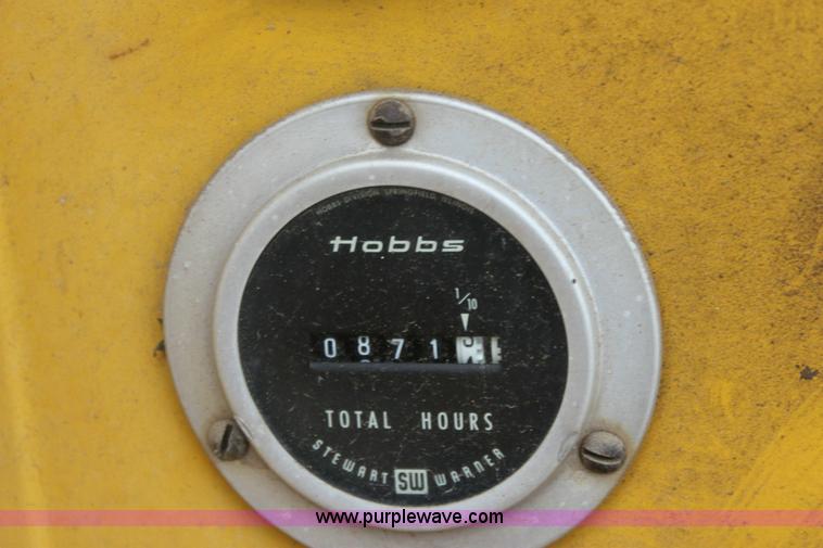 image for item 6782 Ingersoll Rand 185 trailer mounted air compressor