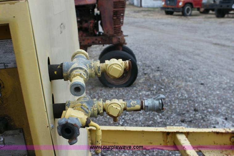 image for item 6782 Ingersoll Rand 185 trailer mounted air compressor