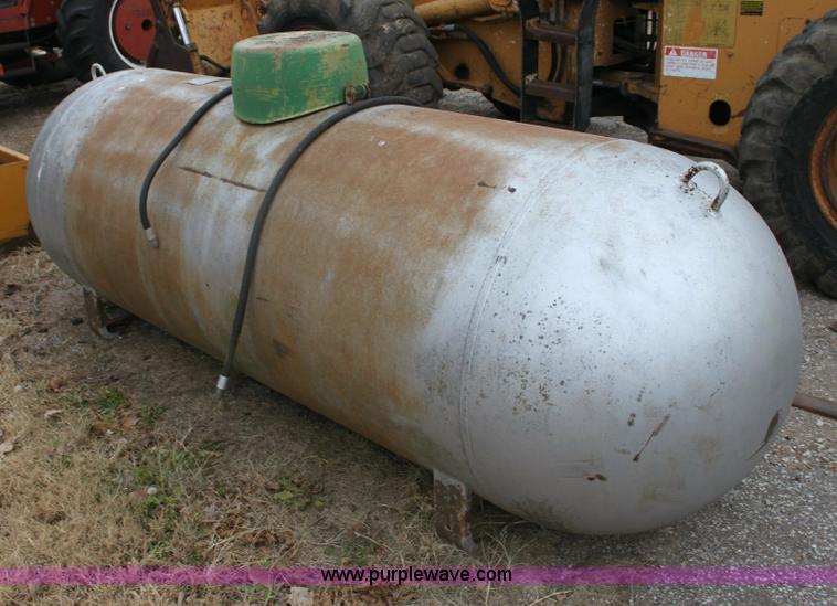 image for item 6785 Perfection 500 gallon propane tank