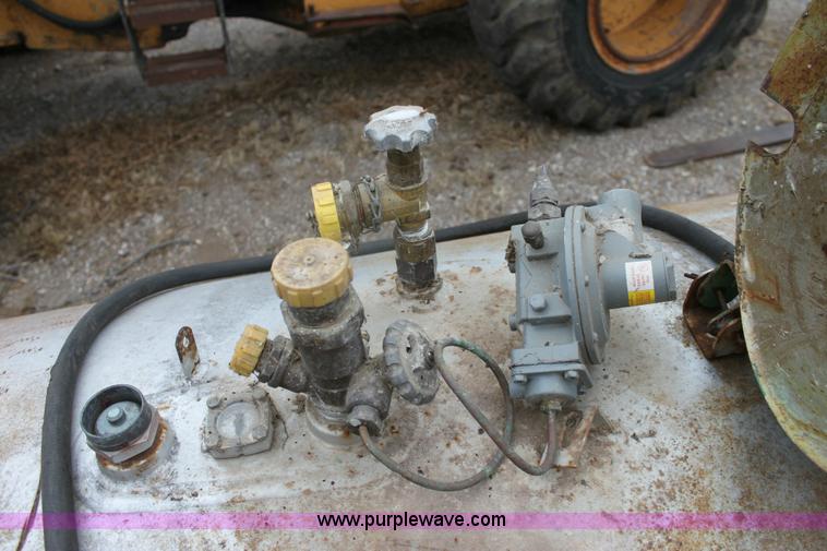 image for item 6785 Perfection 500 gallon propane tank