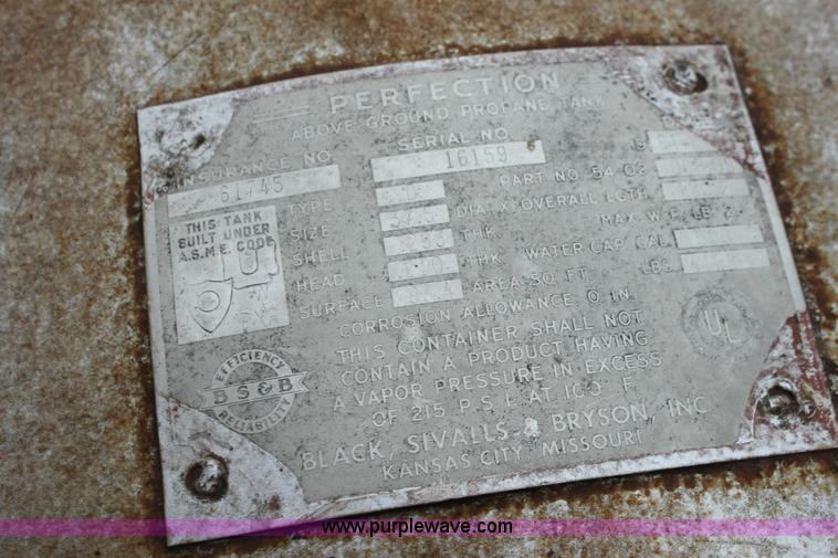 image for item 6785 Perfection 500 gallon propane tank