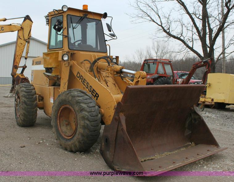 image for item 6786 1992 Dresser 520 C articulated loader