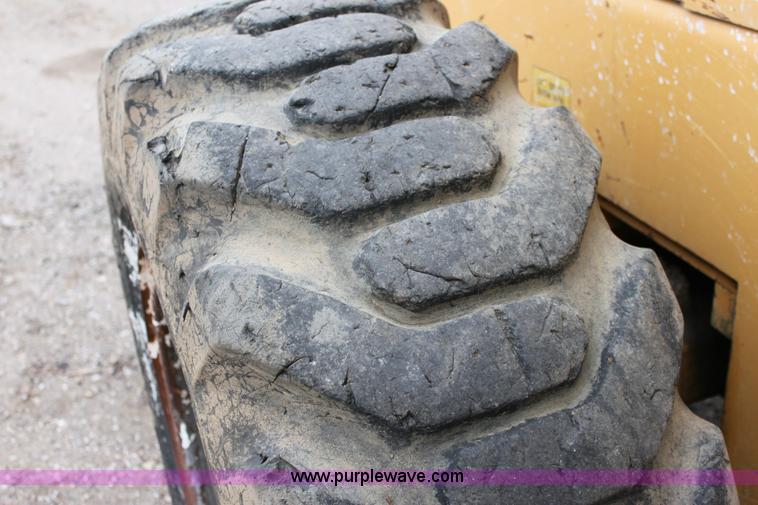 image for item 6786 1992 Dresser 520 C articulated loader