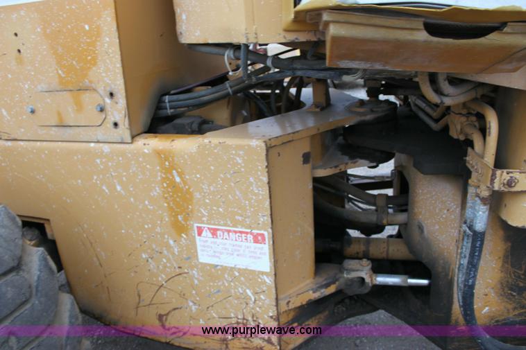 image for item 6786 1992 Dresser 520 C articulated loader
