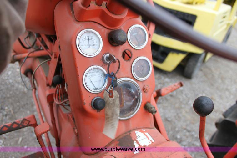 image for item 6788 Allis-Chalmers D14 tractor