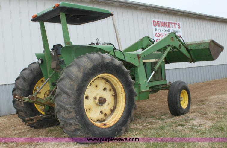 image for item 6789 John Deere 2840 tractor and loader