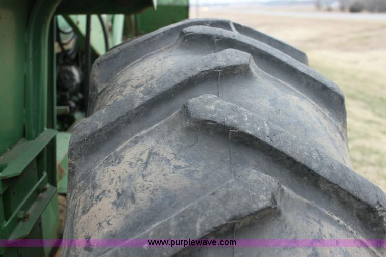 image for item 6789 John Deere 2840 tractor and loader