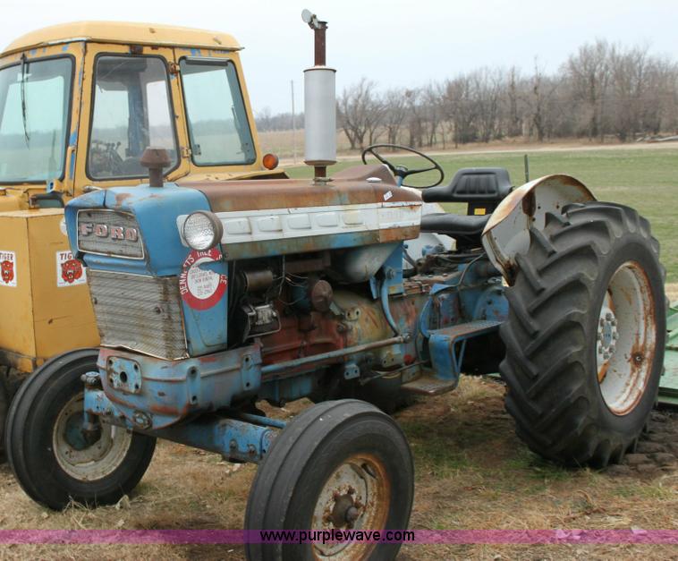 image for item 6790 Ford 5000 Series tractor