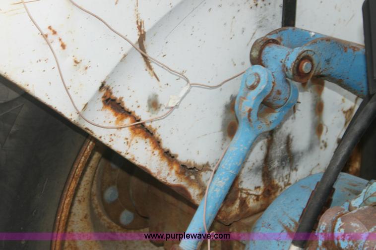 image for item 6790 Ford 5000 Series tractor