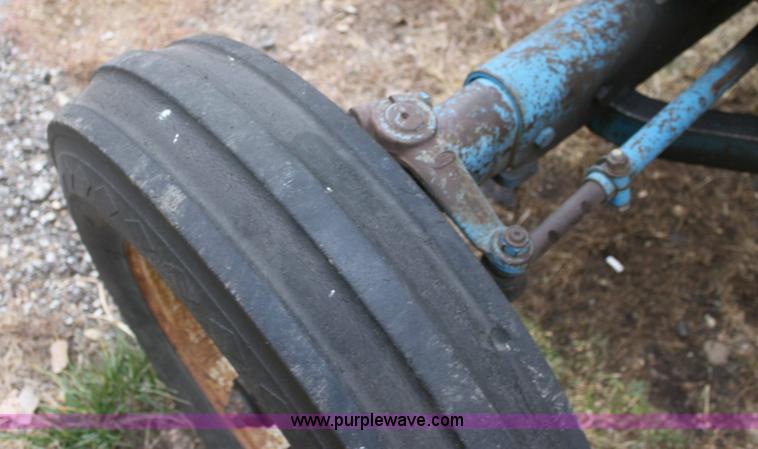 image for item 6790 Ford 5000 Series tractor