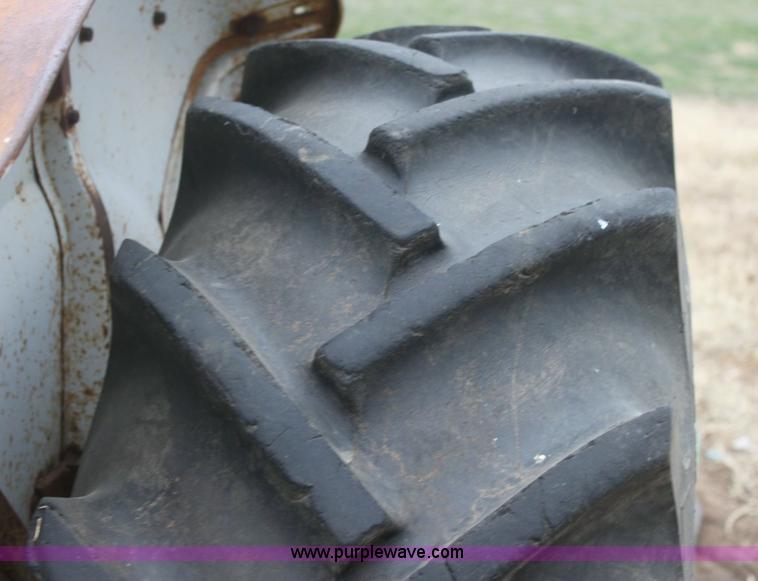 image for item 6790 Ford 5000 Series tractor