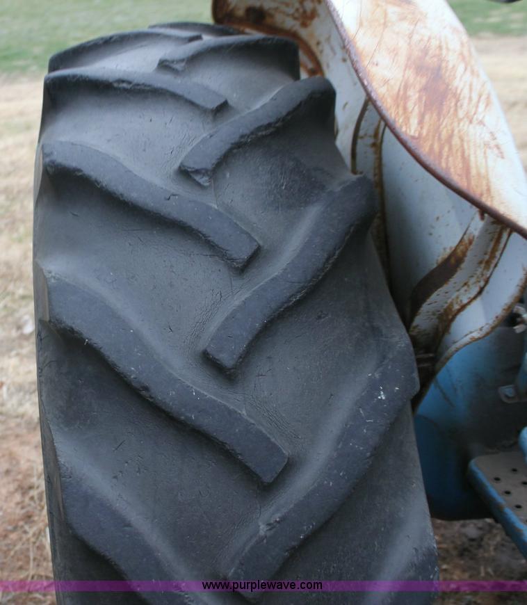 image for item 6790 Ford 5000 Series tractor