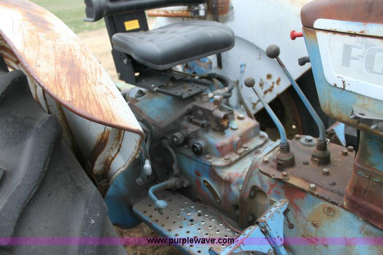image for item 6790 Ford 5000 Series tractor