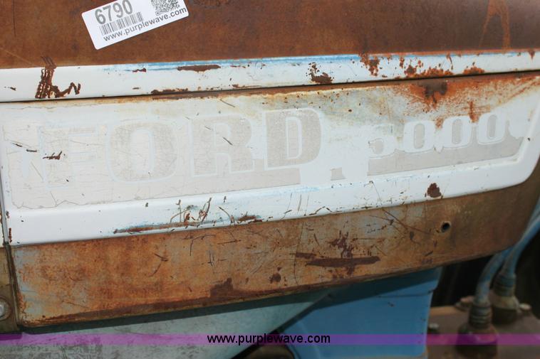 image for item 6790 Ford 5000 Series tractor