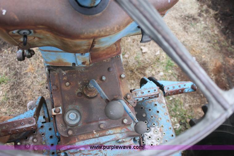 image for item 6790 Ford 5000 Series tractor