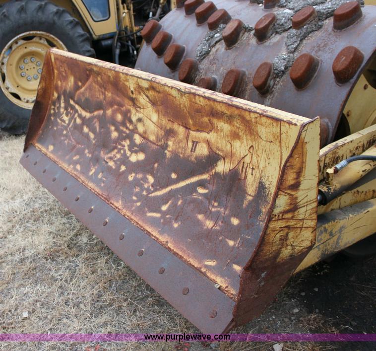 image for item 6792 Tampo roller packer