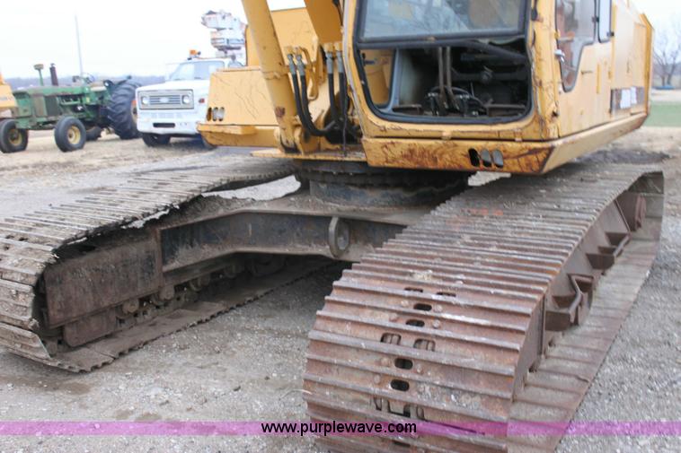 image for item 6794 1995 John Deere 690ELC excavator