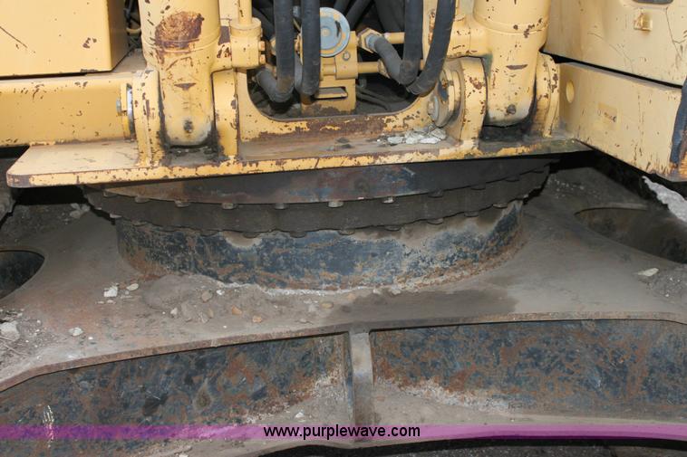 image for item 6794 1995 John Deere 690ELC excavator