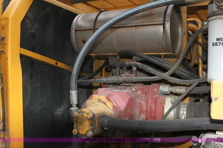 image for item 6794 1995 John Deere 690ELC excavator