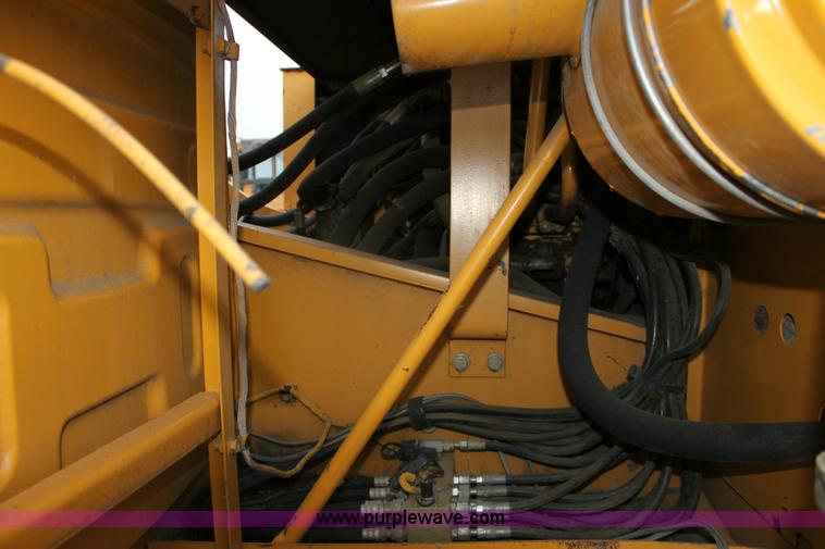 image for item 6794 1995 John Deere 690ELC excavator