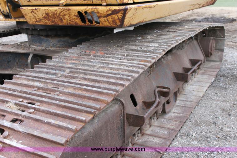 image for item 6794 1995 John Deere 690ELC excavator