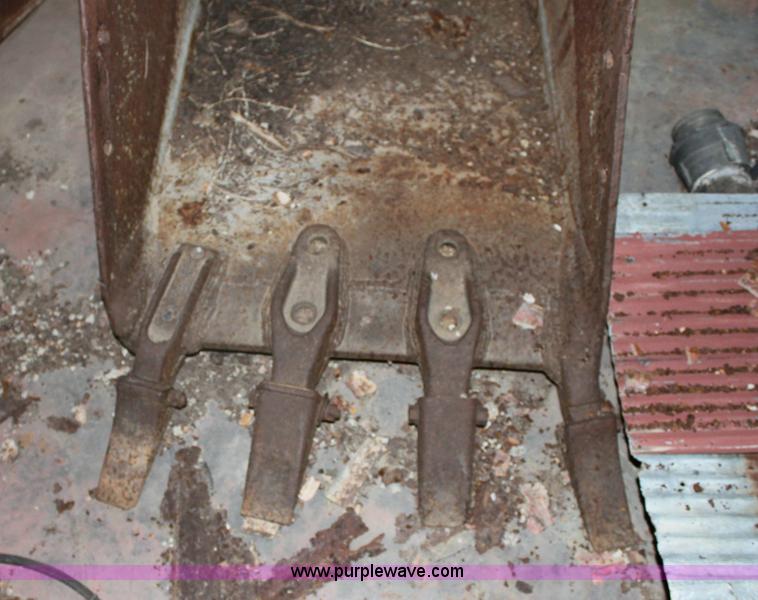 image for item 6794 1995 John Deere 690ELC excavator