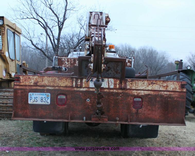 image for item 6796 1978 Chevrolet CBS boom truck