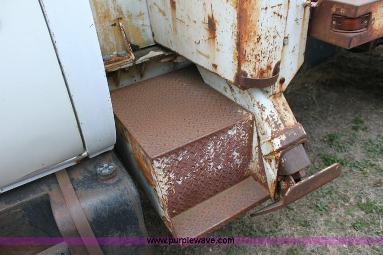 image for item 6796 1978 Chevrolet CBS boom truck