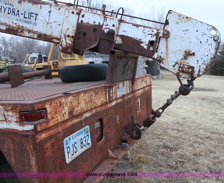 image for item 6796 1978 Chevrolet CBS boom truck