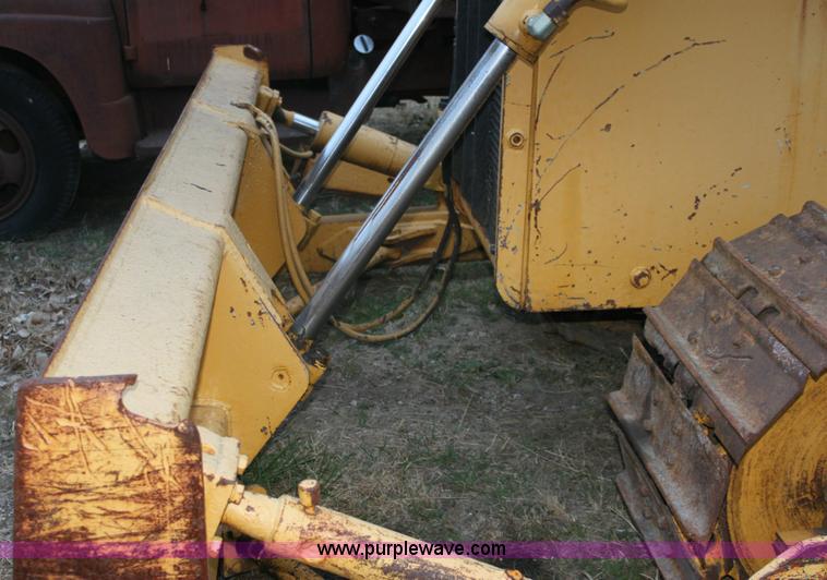 image for item 6798 John Deere 750B-LT dozer