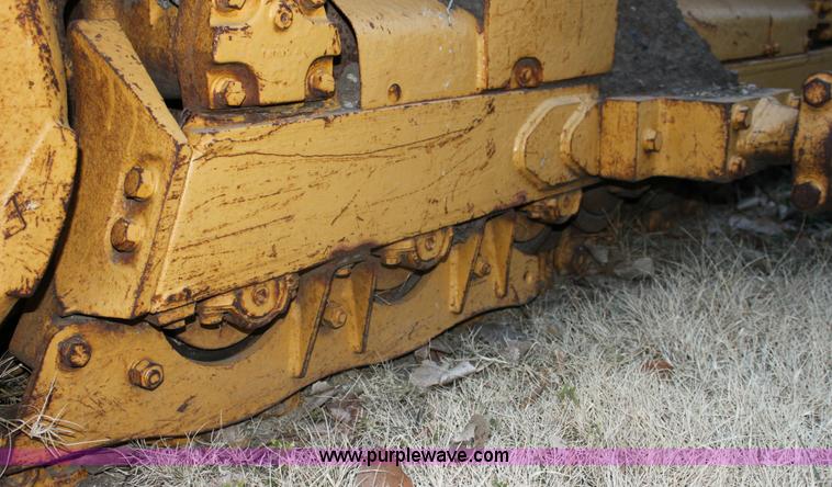image for item 6798 John Deere 750B-LT dozer