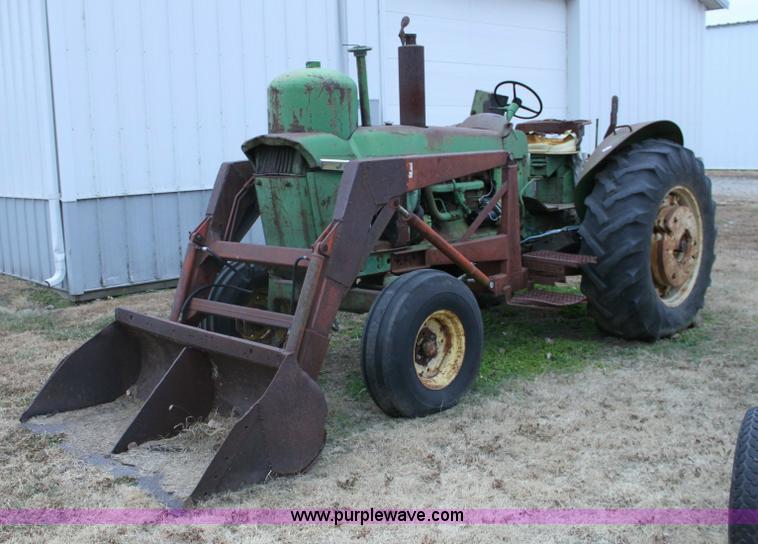 image for item 6799 John Deere 4020 tractor and loader