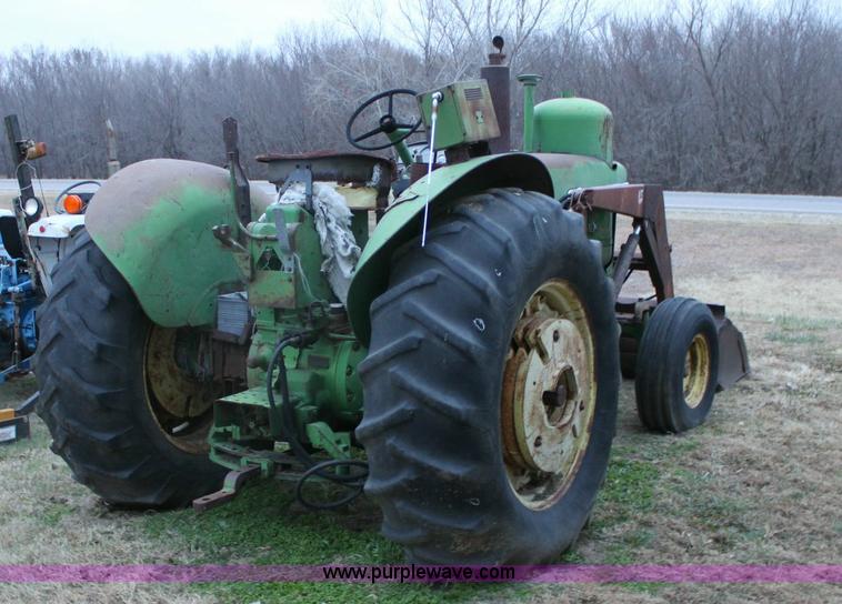 image for item 6799 John Deere 4020 tractor and loader