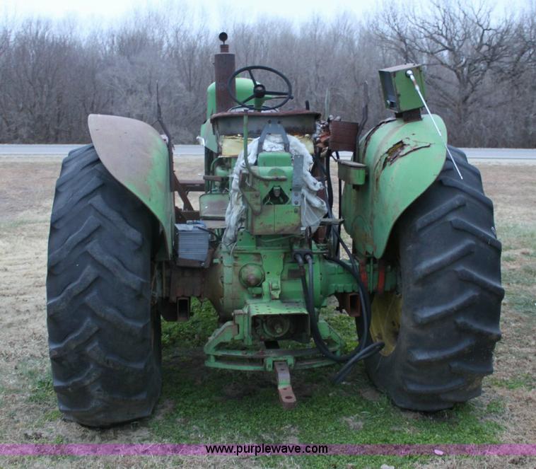 image for item 6799 John Deere 4020 tractor and loader