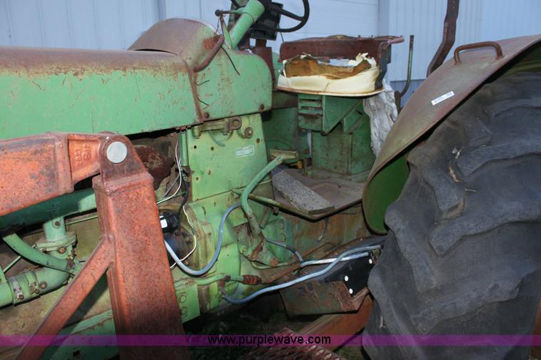 image for item 6799 John Deere 4020 tractor and loader