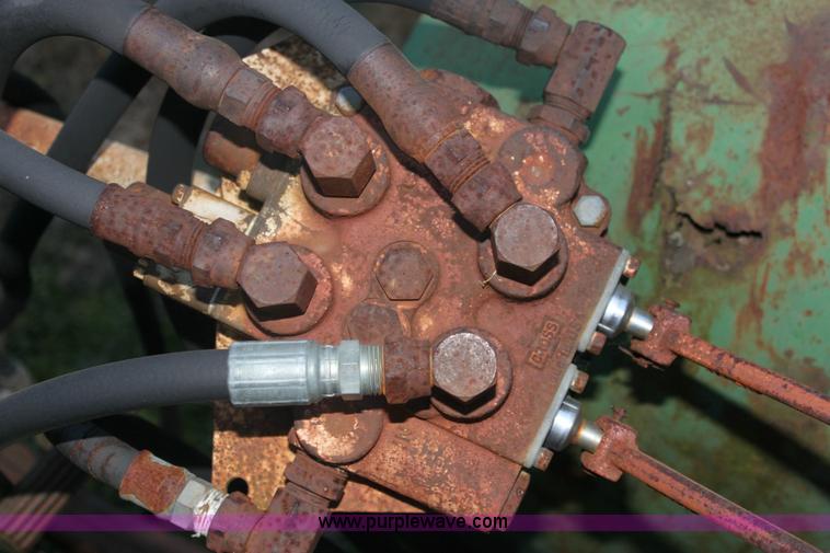 image for item 6799 John Deere 4020 tractor and loader