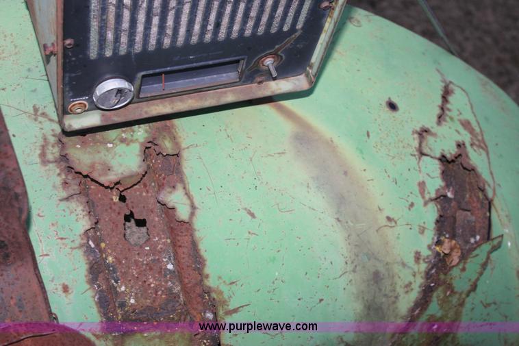 image for item 6799 John Deere 4020 tractor and loader