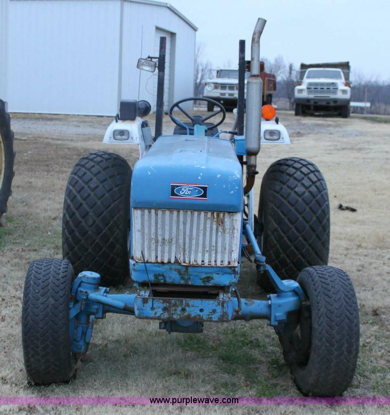 image for item 6800 Ford 2110 tractor and finish mower