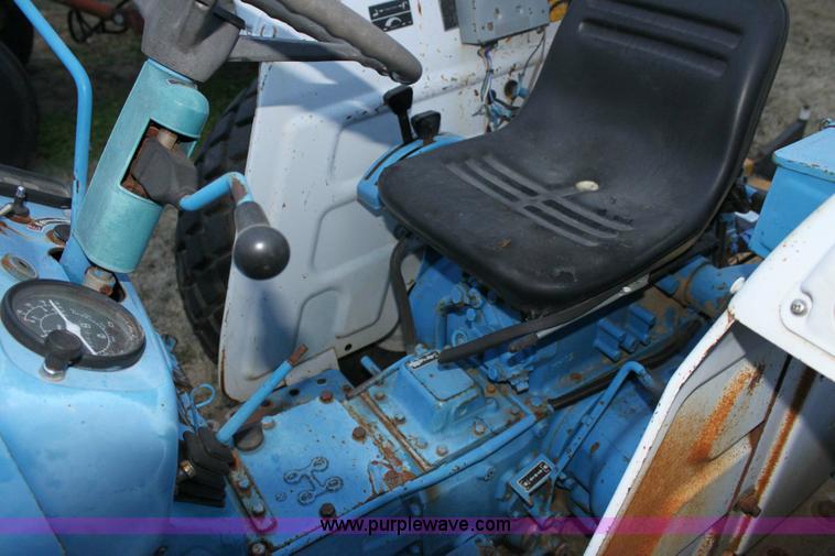 image for item 6800 Ford 2110 tractor and finish mower