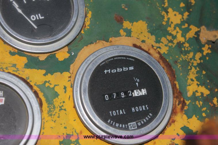 image for item 6801 Cat tow-motor forklift