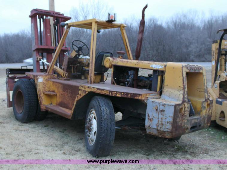 image for item 6802 Wiggins all-terrain forklift