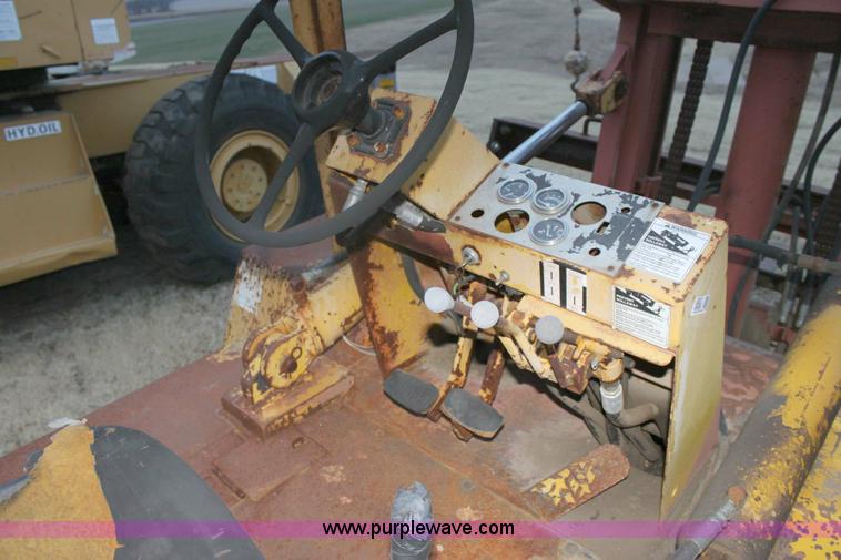 image for item 6802 Wiggins all-terrain forklift