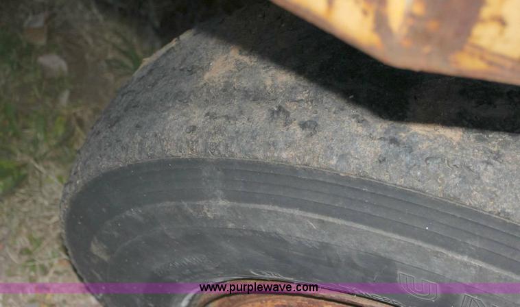 image for item 6802 Wiggins all-terrain forklift