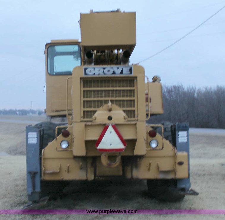 image for item 6803 Grove RT60S crane