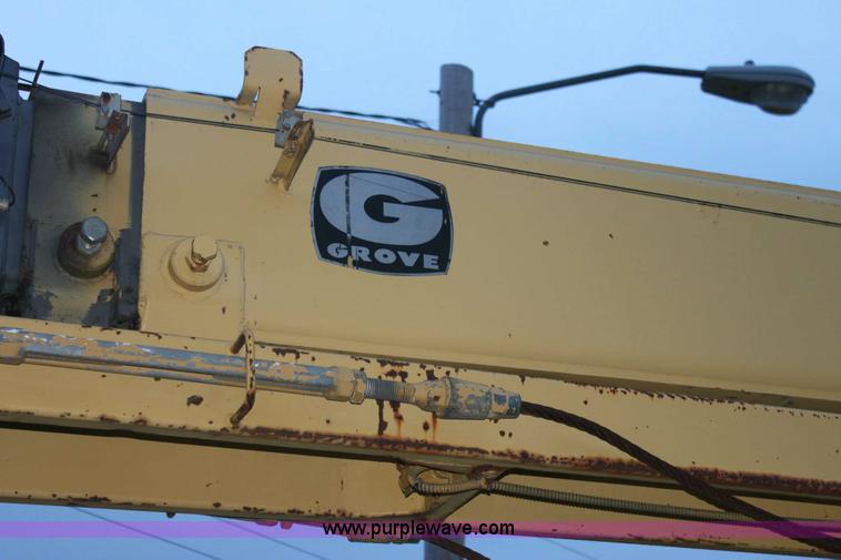 image for item 6803 Grove RT60S crane
