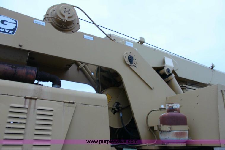image for item 6803 Grove RT60S crane