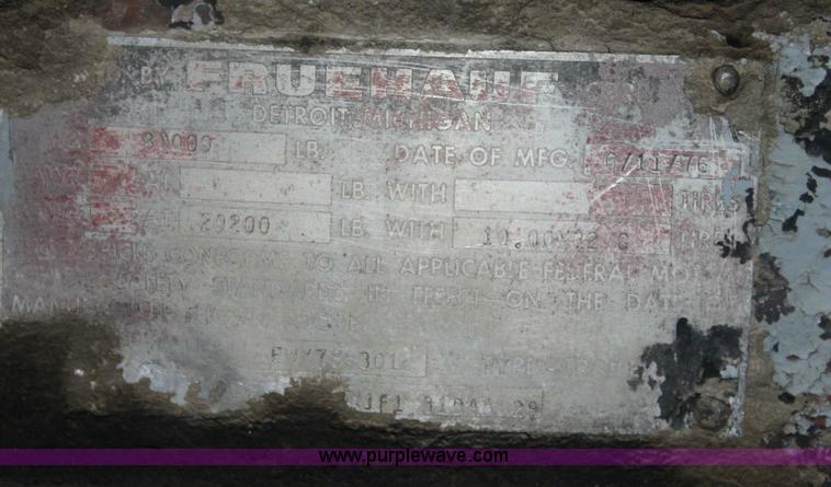 image for item 6805 1976 Freuhauf 28' end-dump semi trailer